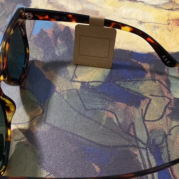 RAE DUNN. Sunglasses main image 6